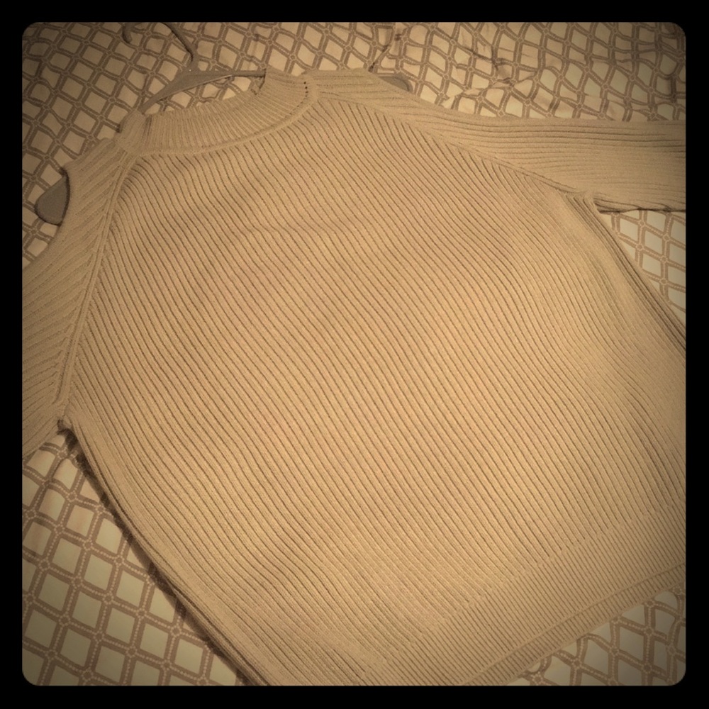 Grey shoulder cut long sleeve sweater